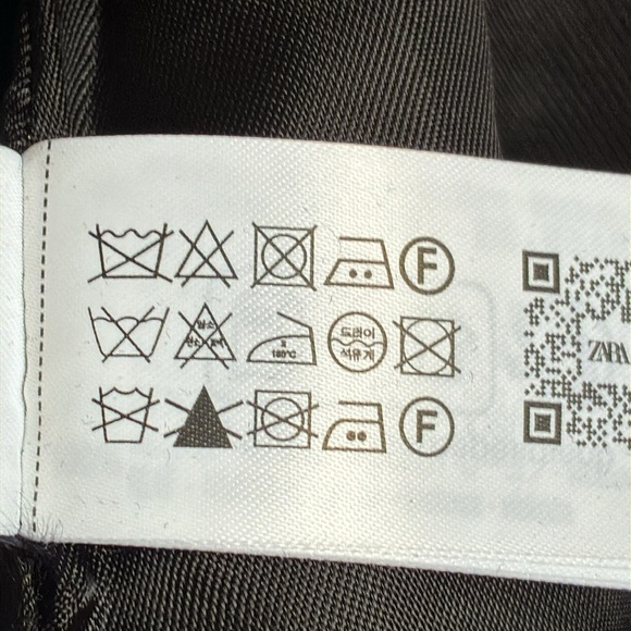 NWT. Zara ZW Collection Black Viscose Blend Voluminous Short V-Neck Dress Size S - Picture 11 of 11